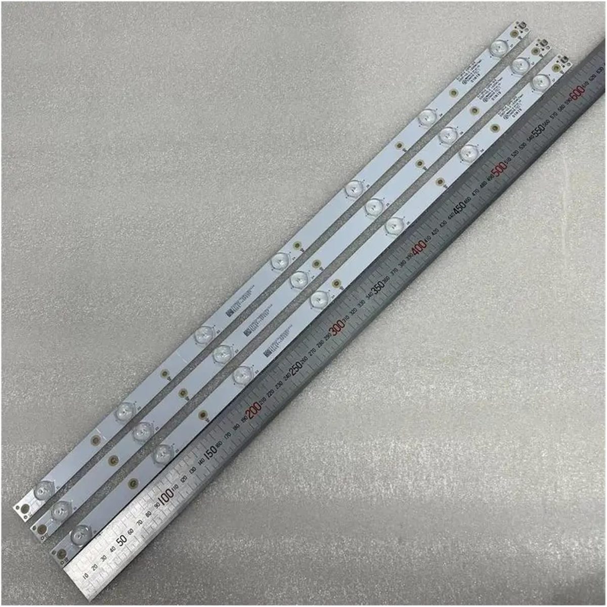 TILLOJJ LED Backlight Strip for L/G 32LJ590U-ZA 32LH500B For So/n.y for K.DL-32R330D 32PHS5301 32PFS5501 32LH500D 32PHT4131/12 01P26 01N18 01N19 (Color : 15pcs For 5 TV)