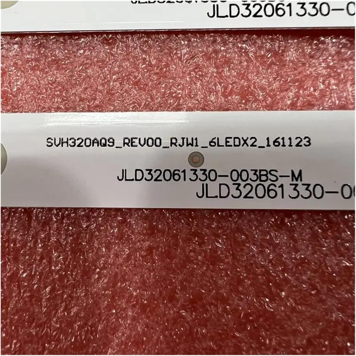 ⁦LED Backlight Strips 6LED For SVH320AQ9 JL.32061330-003BS-M JL.32061330-003CS-M CRH-BK32H823030T02067B2 32 HD315DH E72 2X6⁩ - الصورة ⁦4⁩