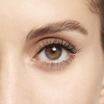 ⁦Clarins Supra Volume Mascara, 01-Black, 0.20 Fl Oz (Pack of 1)⁩ - الصورة ⁦4⁩