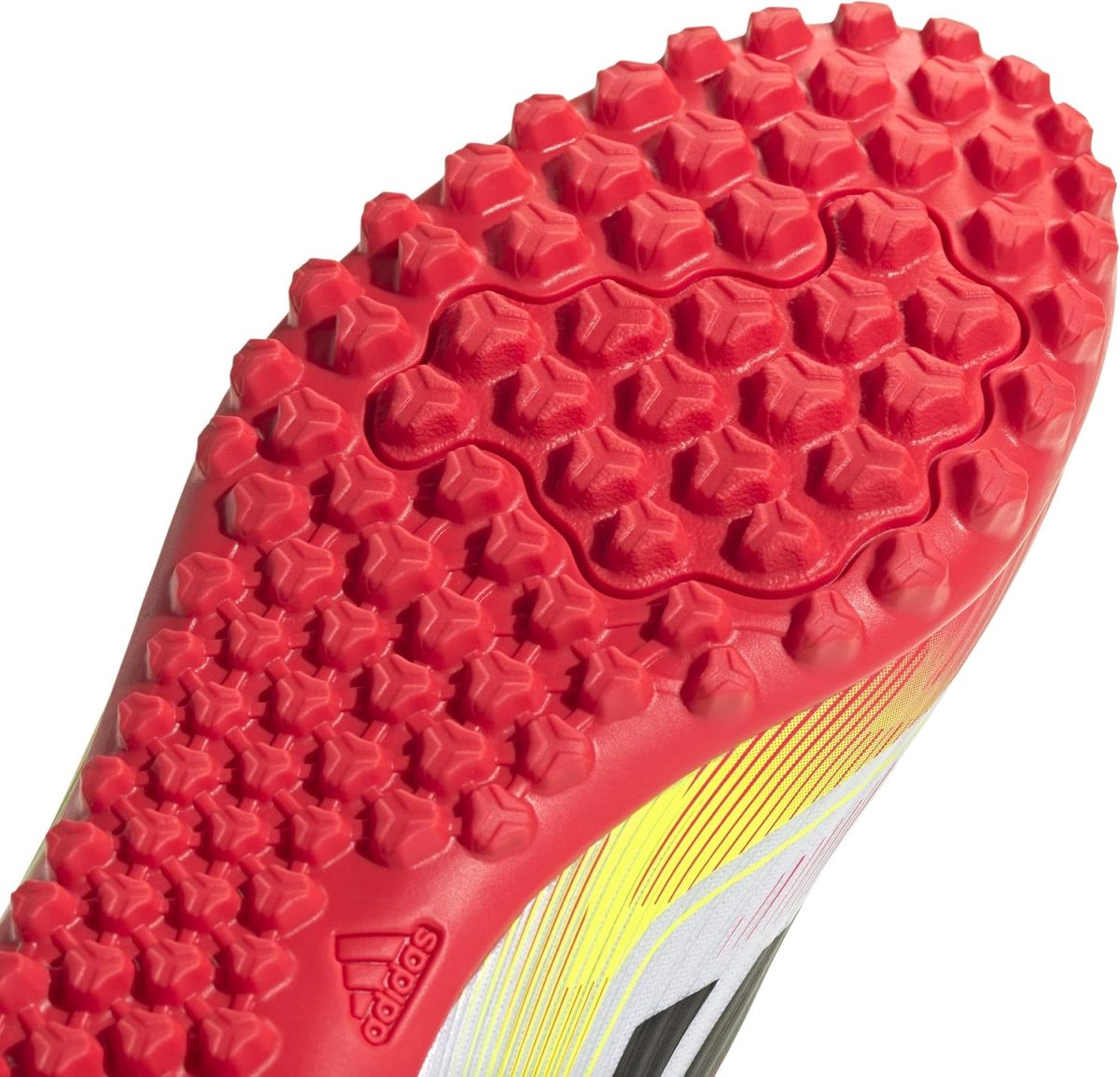 ⁦adidas F50 Club Turf unisex-adult Sneaker⁩ - الصورة ⁦5⁩