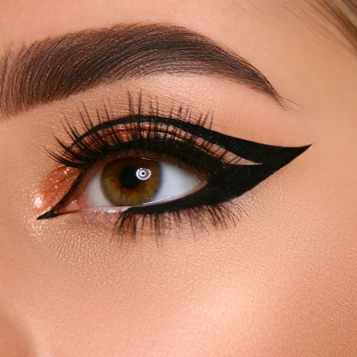⁦Armaf Beauté Noir Diamond Liquid Eyeliner Pen - Intense Black, Waterproof Eyeliner for Precise Definition, Long Lasting Smudge Proof Liquid Eyeliner⁩ - الصورة ⁦4⁩