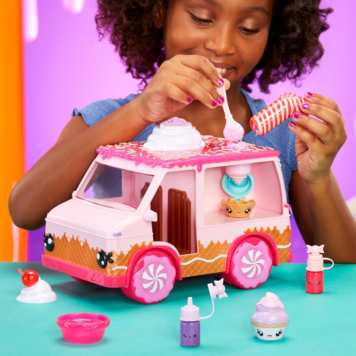 ⁦MGA Entertainment 541073-EUC Yummiland Lip Gloss Truck⁩ - الصورة ⁦7⁩