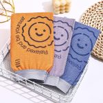 ⁦Deep Exfoliating Glove for Intense Dead Skin Removal, Soft & Durable, Unisex,3pc⁩ - الصورة ⁦2⁩
