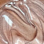 ⁦Makeup Revolution, Molten Body Glow, Rose Gold, 100ml⁩ - الصورة ⁦5⁩