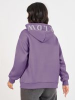 ⁦Styli Women Longline Printed Hoodie With Front Pocket⁩ - الصورة ⁦4⁩