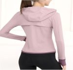 ⁦TOEE Women Sweatshirts Women's Loose Running Jacket Long Sleeve Yoga Shirts With Zipper Thumb Holes Casual Elastic Sport Coat Top Gym Sports Hoodies (Color : Black, Size : X-Large)⁩ - الصورة ⁦6⁩