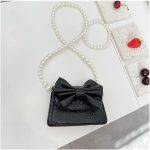 ⁦Trendy Crossbody Bag, Princess Style Shoulder Purse for Toddlers, Pearl Chain Handbag, Small Girls Fashion Accessory, Gift for Little Girls⁩ - الصورة ⁦6⁩