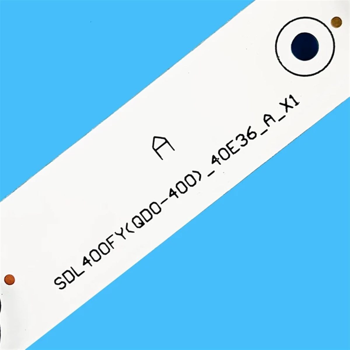 ⁦XSGZFC New 3PCS/lot 768mm 10LEDs 3V For 40" TV For To/shi.ba DL4077 Seml DL4077i SDL400FY(QD0-400) 40E36_A_x1 B_x2 SDL400FY⁩ - الصورة ⁦2⁩