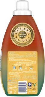 ⁦Comfort Concentrate Fabric Softener, Lily Musk & Caramel, 9x fragrance*, 900ml⁩ - الصورة ⁦3⁩