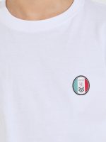 ⁦Styli Boys Basic T-Shirt With Badge Detail⁩ - الصورة ⁦4⁩
