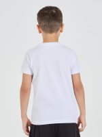 ⁦Styli Boys Basic T-Shirt With Badge Detail⁩ - الصورة ⁦5⁩