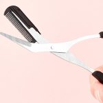 ⁦erioctry Professional Precision Trimmer Eyebrow Scissors Remover Beauty Tool with Comb and Non Slip Finger Grips Black Silver Tone for Men⁩ - الصورة ⁦5⁩