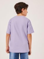 ⁦Styli Boys Solid Oversized T-Shirt With Badge Detail⁩ - الصورة ⁦5⁩