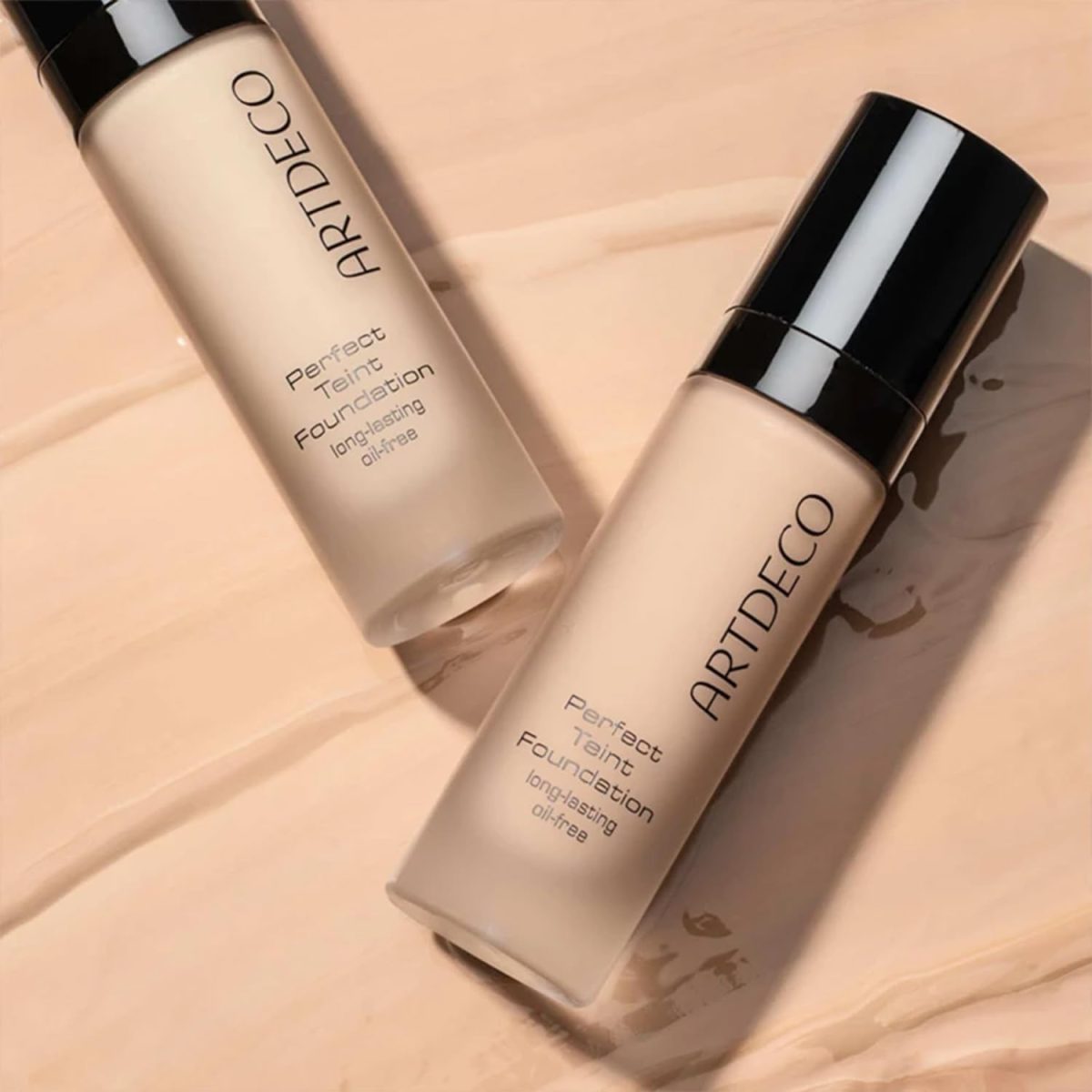 ⁦ARTDECO Perfect Teint Foundation - Natural N°35 - Lightweight Liquid Formula - Medium to Full Coverage - Without Mask-Like Effect - Conceals Imperfections - Vegan Makeup - Hyaluron - 0.67 Fl Oz⁩ - الصورة ⁦5⁩
