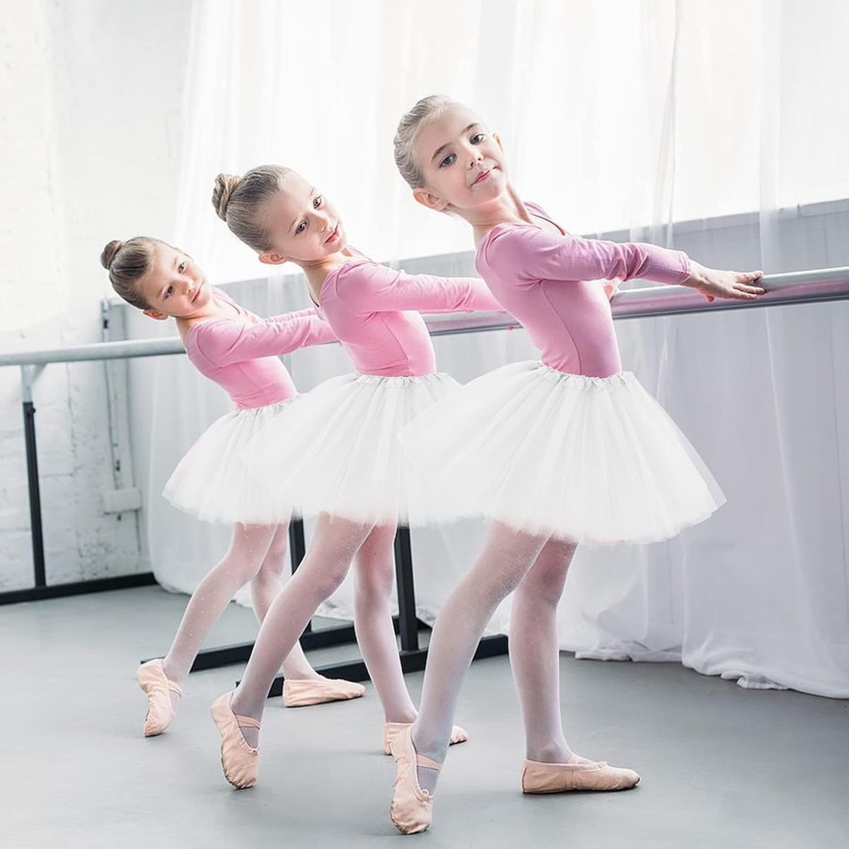 ⁦3Layered Tulle Tutu Skirt, Girl With Bow, Ballet Dress Up Kids Tutu Skirt⁩ - الصورة ⁦4⁩