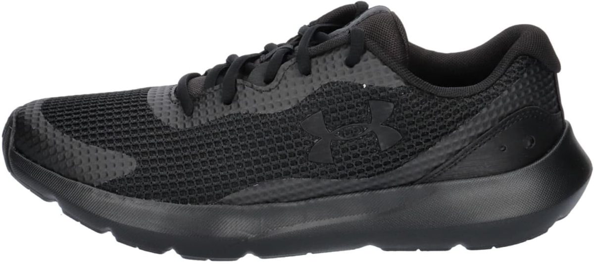 ⁦Under Armour UA Surge 3 Men's Laced Shoes, Black / Black / Black, Size 44.5 EU⁩ - الصورة ⁦2⁩