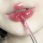 ⁦KWOLYKIM Glass Water Lifter Gloss, Hydrating Lip Gloss, Plumping Water Gloss Lip Gloss Moisturizing Sweet Lip Glaze Cherry Blossom⁩ - الصورة ⁦5⁩