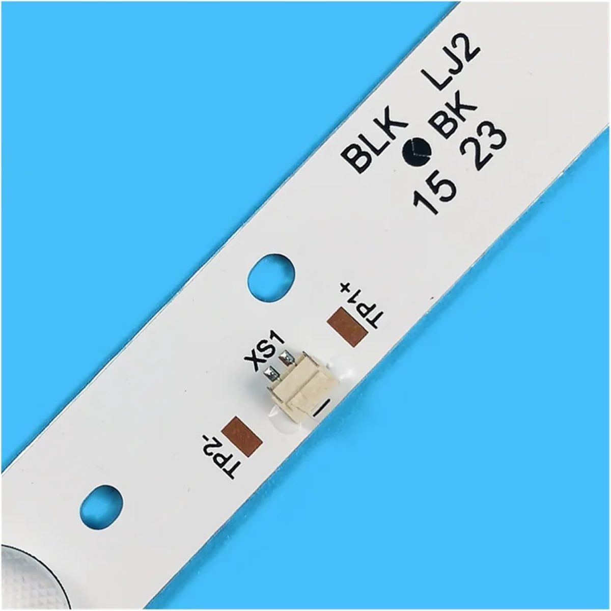 ⁦NEW 100% TV LED backlight Bar FOR 35021107 35021109 4 LEDs(1 LED 6V) Dl4053 40l2500 40l1500⁩ - الصورة ⁦3⁩