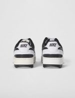 ⁦Nike Women's Gamma Force Sneaker⁩ - الصورة ⁦6⁩