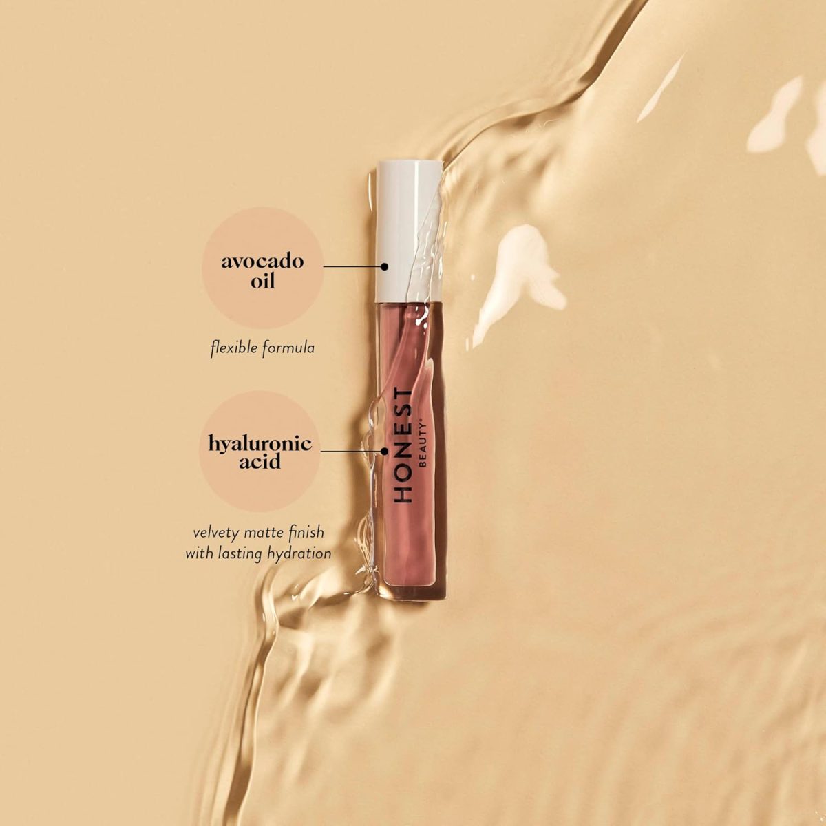 ⁦Honest Beauty Hydrating Liquid Lipstick with Hyaluronic Acid + Avocado Oil | EWG Verified, Vegan + Cruelty Free | Fearless, .12 fl oz⁩ - الصورة ⁦4⁩