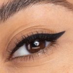 ⁦Honeybee Gardens Effortless Eye Liner, Jet Set | Gluten Free, Vegan, Paraben Free⁩ - الصورة ⁦3⁩