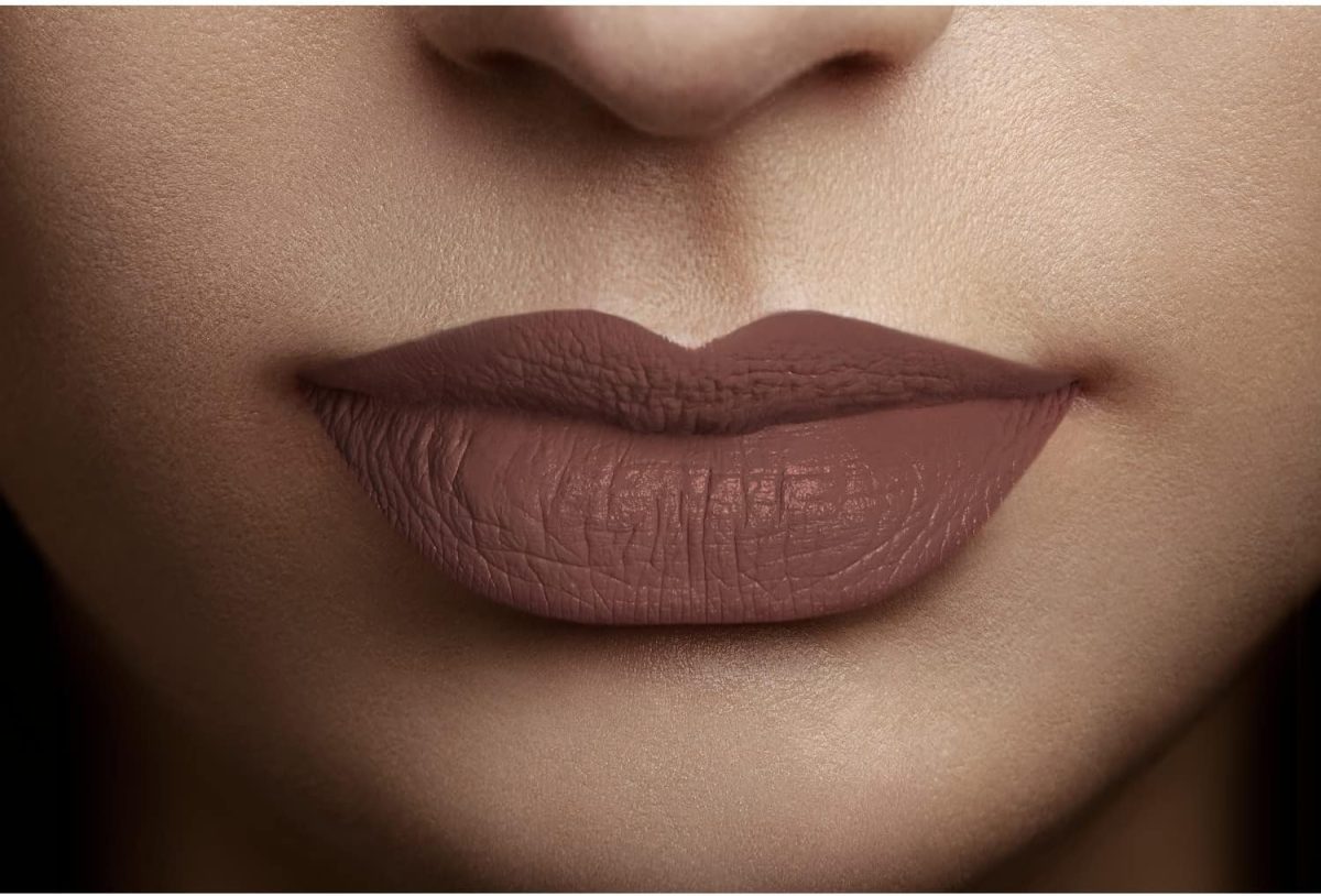 ⁦L'Oreal Paris Lipstick Infallible Chocolates Lipstick - 858 Oh my Choc!⁩ - الصورة ⁦5⁩