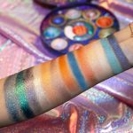 ⁦TINTARK Galactic Assemble Eyeshadow Palette Makeup, Glitter Shimmer Sparkle Metallic Eyeshadows, Blue Brown Eye Shadow Pallets Make up Waterproof, Talc Free⁩ - الصورة ⁦2⁩
