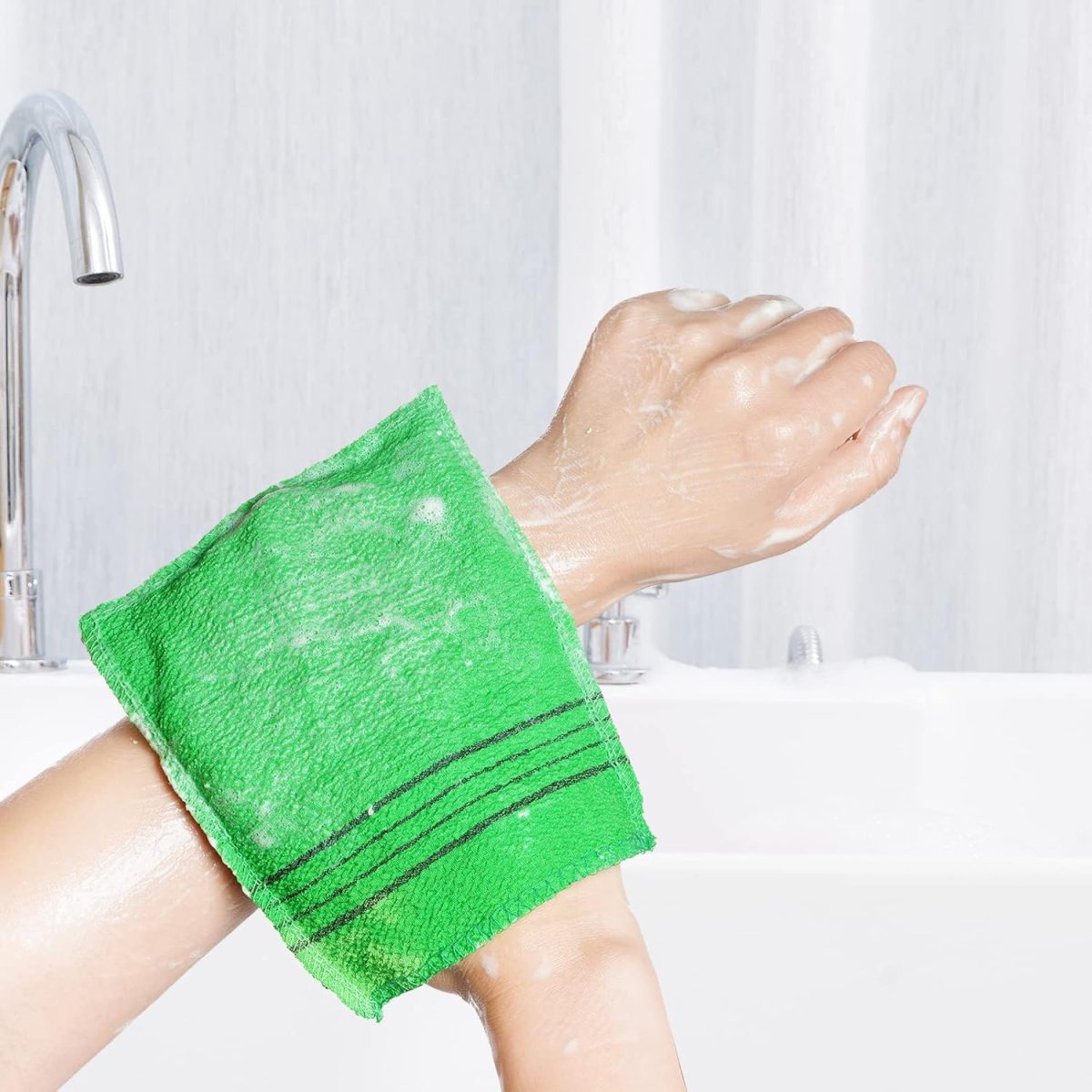 ⁦Obmwang 6 Pieces Korean Exfoliating Mitts and Washcloth Set - Asian Bath Towels and Long Back Scrubber for Women and Men Shower Washing⁩ - الصورة ⁦4⁩