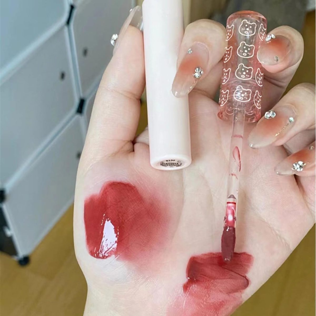 ⁦KWOLYKIM Glass Water Lifter Gloss, Hydrating Lip Gloss, Plumping Water Gloss Lip Gloss Moisturizing Sweet Lip Glaze Cherry Blossom⁩ - الصورة ⁦3⁩