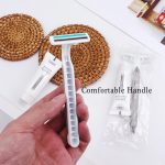 ⁦Disposable Razors in Bulk Pack of 30,Gray Bulk Razors Disposable Individually Wrapped Twin Blade Disposable Shaving Razors with Shaving Cream and Clear Cap Set for Homeless,Hotel,Charity,Travel⁩ - الصورة ⁦4⁩