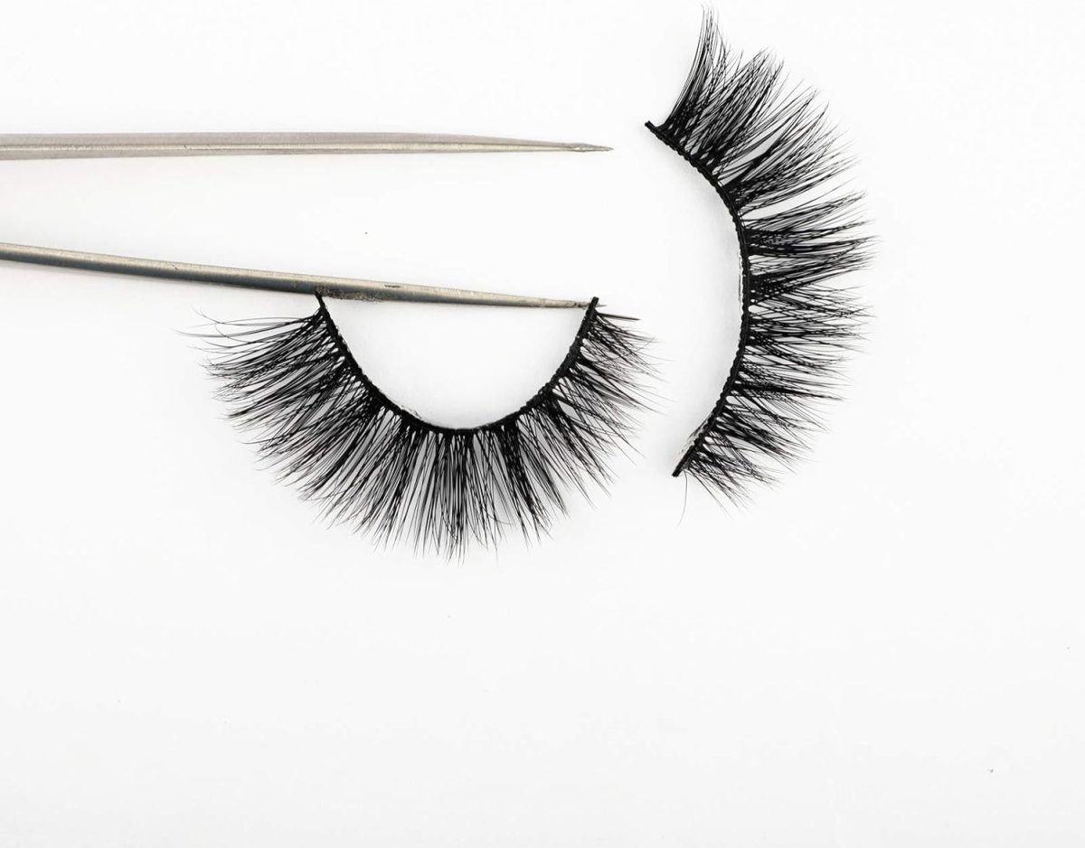 ⁦Newcally Lashes False Eyelashes Cat Eyes Wispy Natural Faux Mink Lashes 14 Pairs Pack Light Volume Short Fake Eye Lashes Multipack⁩ - الصورة ⁦9⁩