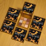⁦Huda Beauty Brown Obsessions Eyeshadow Palette - Toffee⁩ - الصورة ⁦2⁩