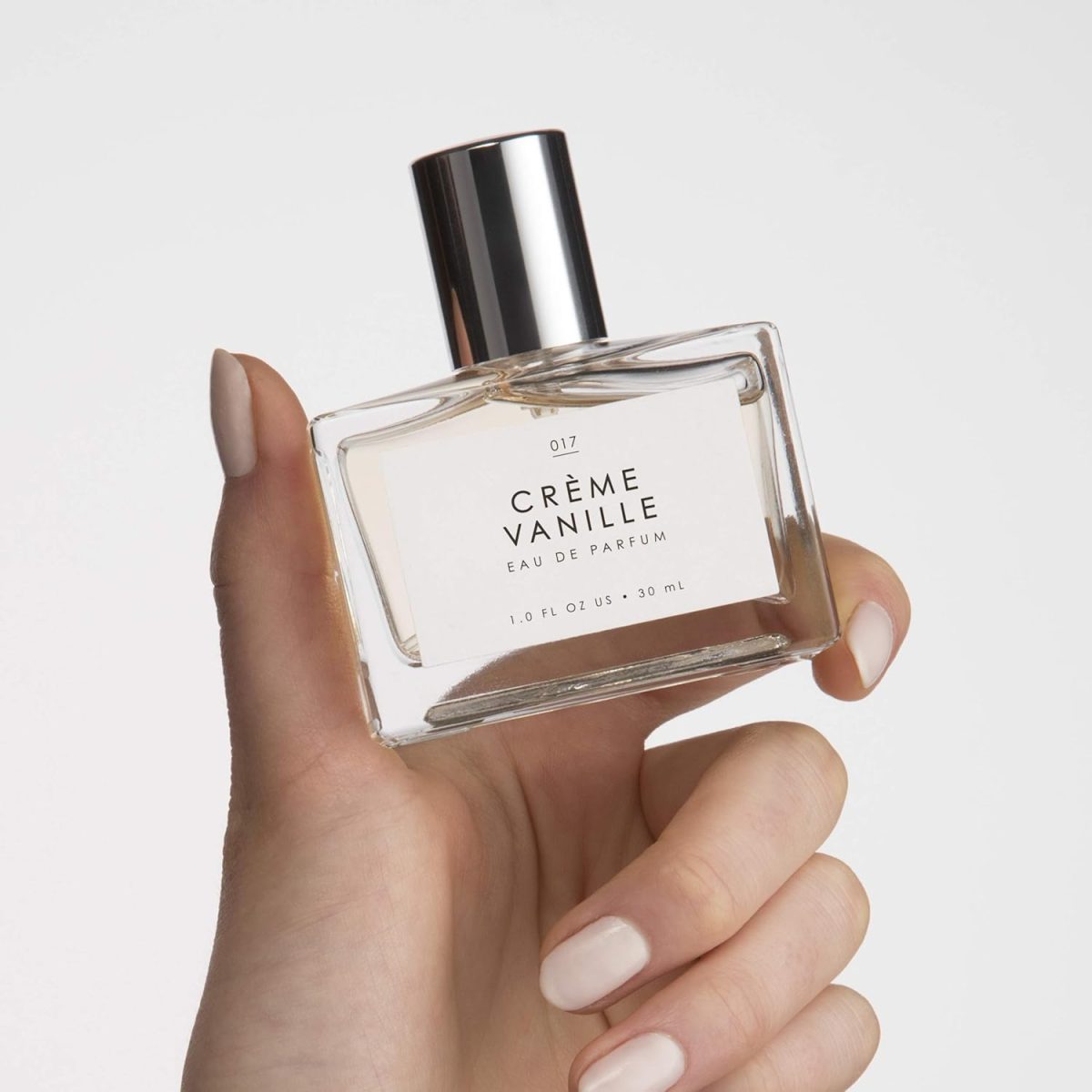 ⁦عطر لو موند جورماند ترو فراجرانس اند بيوتي رقم 17 كريم فانيلا او دي بارفان من - مشمش كريمي وبتلات الياسمين والسكر البني والعنبر للنساء 1 اونصة⁩ - الصورة ⁦6⁩