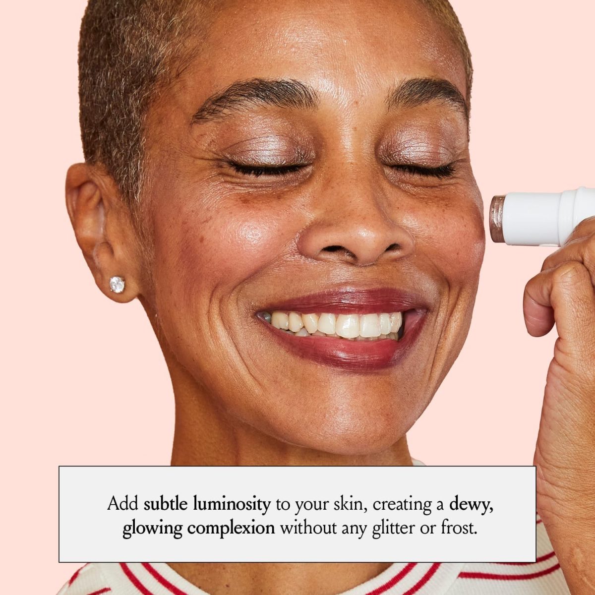 ⁦Boomstick Glimmer ® Highlighter Makeup Stick, Subtle Shimmer Face Highlighter Stick for Mature Skin, Hydrating Cream Makeup for Cheekbones, Brow Bones & Nose, No Glitter Highlight⁩ - الصورة ⁦7⁩