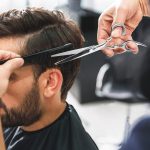 ⁦مقص احترافي للمنزل لقص وتشذيب الشعر مع مشط وشنطة للرجال والنساء (فضي)⁩ - الصورة ⁦7⁩
