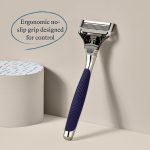 ⁦Harry's Shaving Kit for Men - Razor Handle and 3 Razor Blade Refill Cartridges - Chrome Edition⁩ - الصورة ⁦3⁩