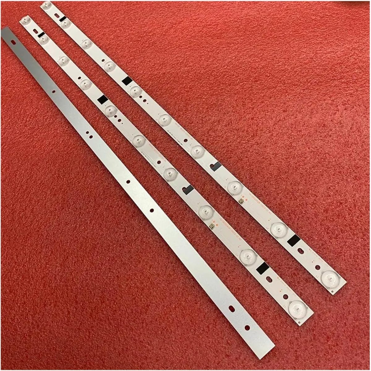 ⁦10LED LED Backlight strip H32B3100E CX315DLEDM 303CX320035 180.DT0-32D700-0H HL-00320A28-1001S-01 A0 ZDCX32D10-ZC21F-01 02 (Color : 6pcs For 2 TV)⁩ - الصورة ⁦4⁩