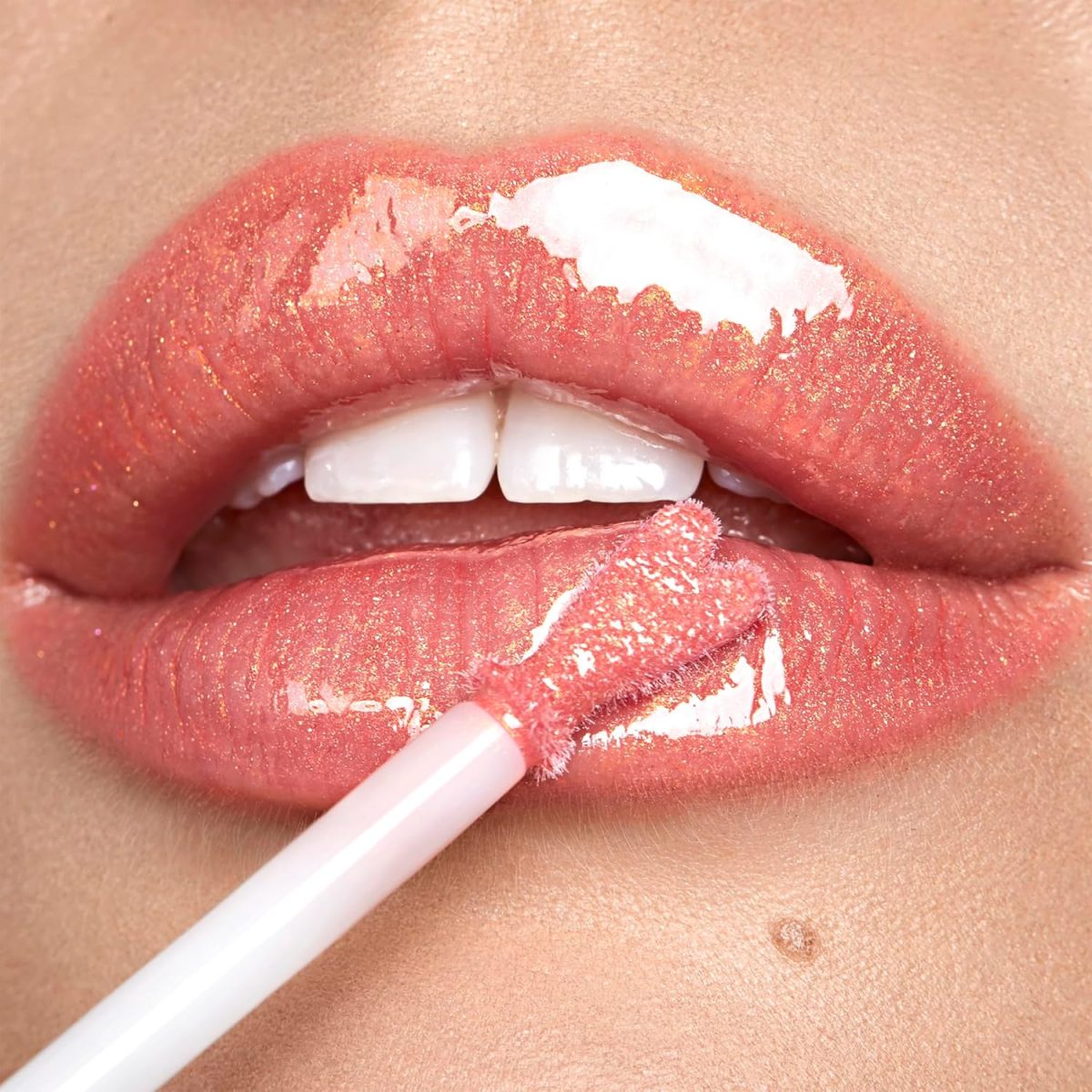 ⁦Charlotte Tilbury COLLAGEN LIP BATH PEACHY PLUMP⁩ - الصورة ⁦4⁩