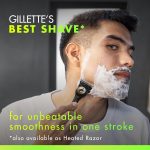 ⁦GilletteLabs With Exfoliating Bar Shaving Razor For Men, 1 Handle, 3 Blade Refills, Includes Travel Case for Convenient Storage On The Go⁩ - الصورة ⁦3⁩