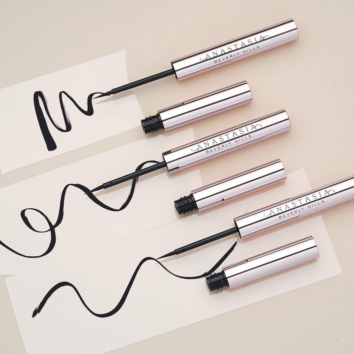 ⁦Anastasia Beverly Hills - Black Liquid Liner⁩ - الصورة ⁦5⁩