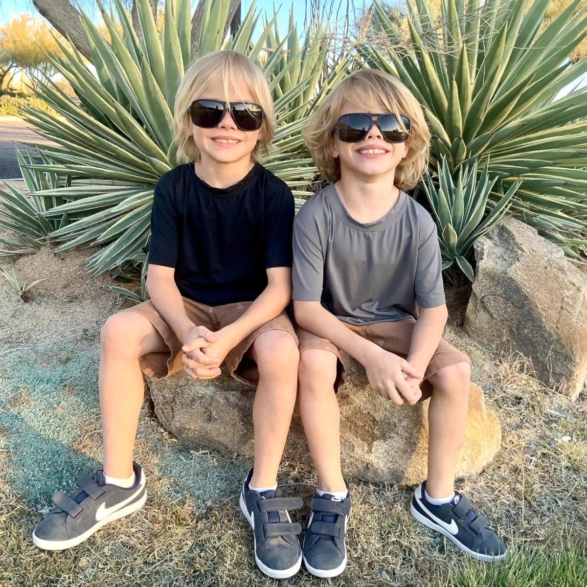 ⁦BIG ELEPHANT 4 Pack Boys Athletic Short T-Shirts, UPF 50+ Sun Protection Rash Guard Shirts |Quick-Dry,Moisture-Wicking⁩ - الصورة ⁦2⁩