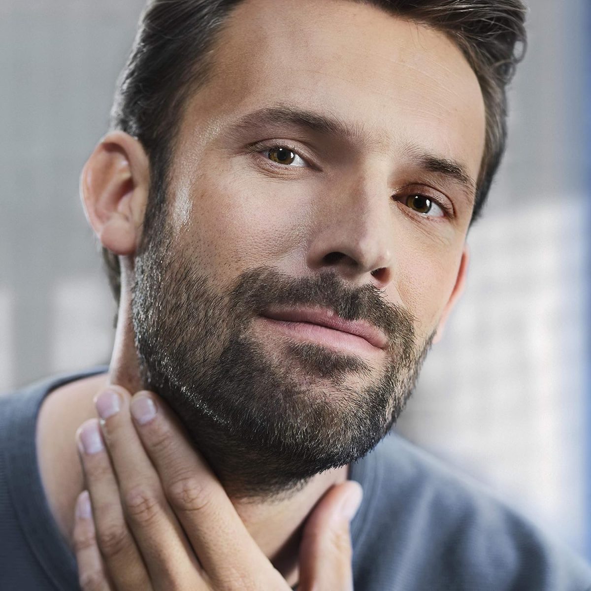 ⁦Philips Series 9000 beard trimmer with SteelPrecision technology including beard comb attachment and travel case (model BT9810/15)⁩ - الصورة ⁦10⁩