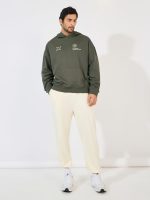 ⁦هودي كبير الحجم مطبوع عليه رسومات امامية وخلفية للرجال من ستايلي⁩ - الصورة ⁦4⁩