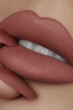 ⁦مجموعة احمر شفاه هيدريت اند مات فيلفيت من روز بيري - 3 قطع (كونتور، احمر شفاه، لامع) بيرفكت نود⁩ - الصورة ⁦2⁩