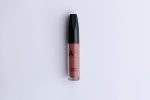 ⁦AH Matte Rose Petals Lipstick - Luxury Essential Cosmetics⁩ - الصورة ⁦4⁩