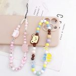 ⁦سوار سلسلة للهاتف المحمول بتصميم راس قطة ونجمة وزهرة وقلب مطرز بالخرز، حزام معصم بلون زهري مضاد للفقدان، سلسلة مفاتيح للنساء والفتيات⁩ - الصورة ⁦4⁩