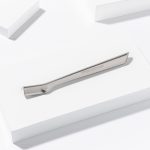 ⁦Tweezerman Eyebrow Razor with 3 Replacement Blades and Safety Cap⁩ - الصورة ⁦4⁩