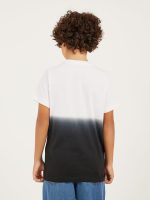 ⁦Styli Boys Ombre Print Round Neck Regular Fit T-Shirt⁩ - الصورة ⁦5⁩