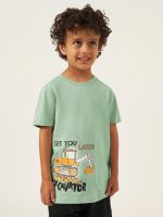⁦Styli Boys Graphic Print Short Sleeves T-Shirt⁩ - الصورة ⁦2⁩