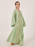 ⁦فستان ماكسي مطرز بأكمام واسعة شكل جرس للبنات من ستايلي⁩ - الصورة ⁦2⁩